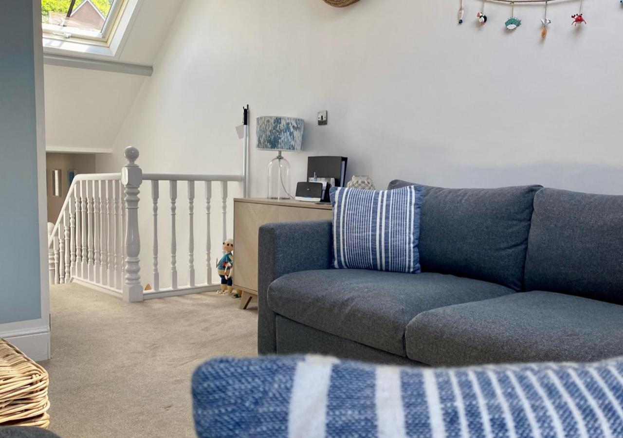 'the Loft' - By The Sea Apartment *