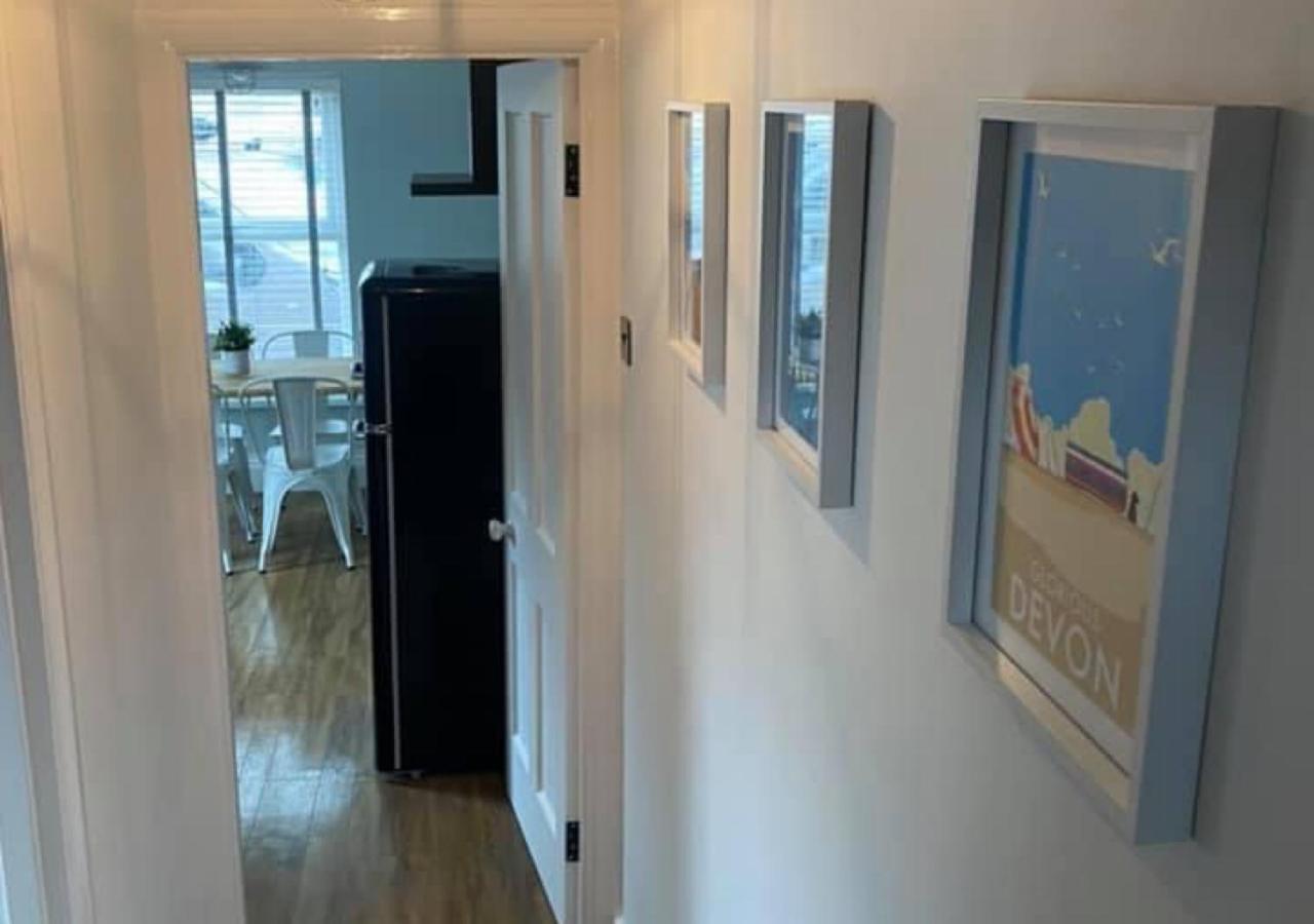 'the Loft' - By The Sea Apartment